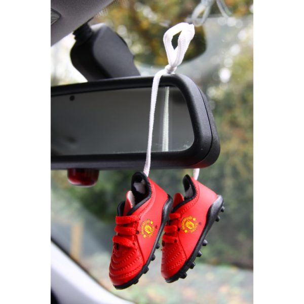BUY MANCHESTER UNITED CAR BOOTS IN WHOLESALE ONLINE