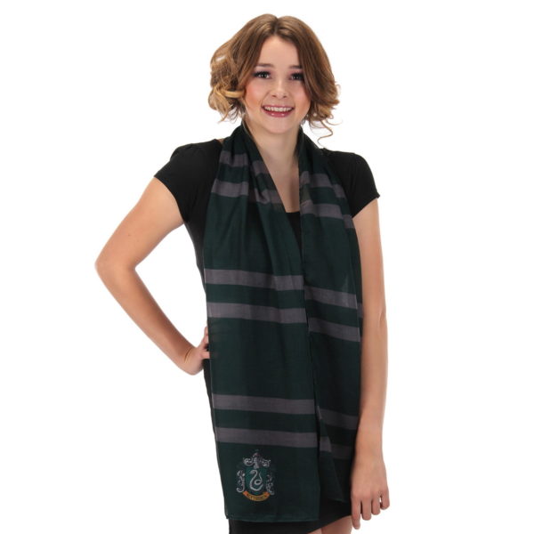 BUY HARRY POTTER SLYTHERIN LIGHTWEIGHT SCARF IN WHOLESALE ONLINE