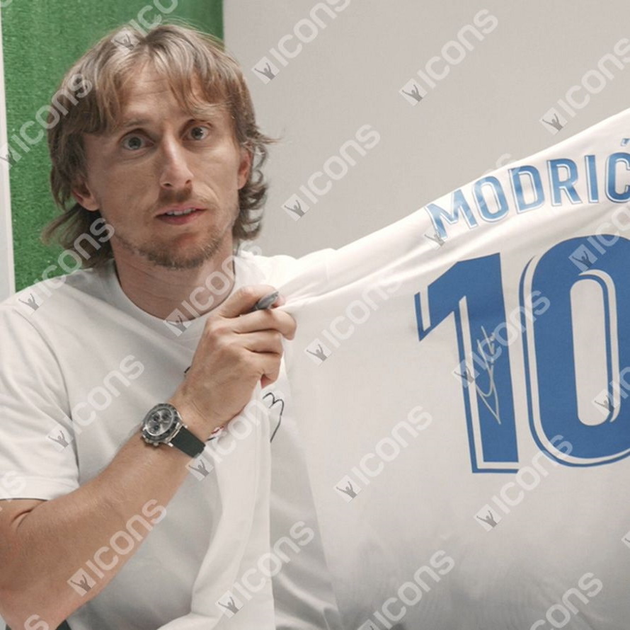Luka Modric Real Madrid Autographed Icons Shop Limited 2022-23