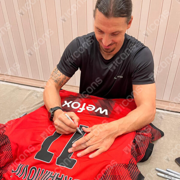BUY ZLATAN IBRAHIMOVIC AUTHENTIC SIGNED AC MILAN HOME JERSEY IN WHOLESALE ONLINE