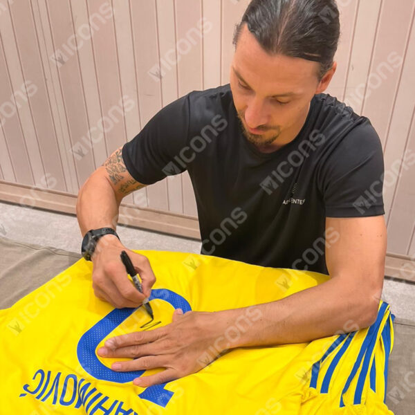 BUY ZLATAN IBRAHIMOVIC AUTHENTIC SIGNED 2016-17 SWEDEN HOME JERSEY IN WHOLESALE ONLINE