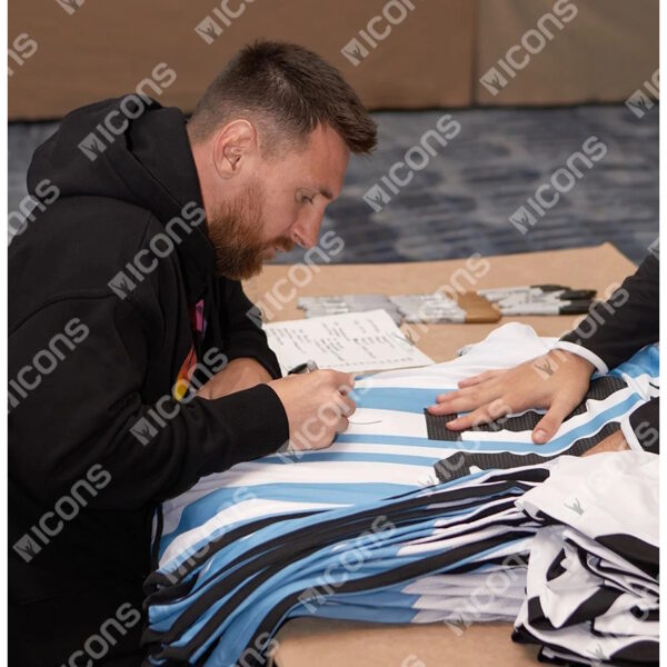 BUY LIONEL MESSI AUTHENTIC SIGNED 2022 ARGENTINA HOME JERSEY IN WHOLESALE ONLINE